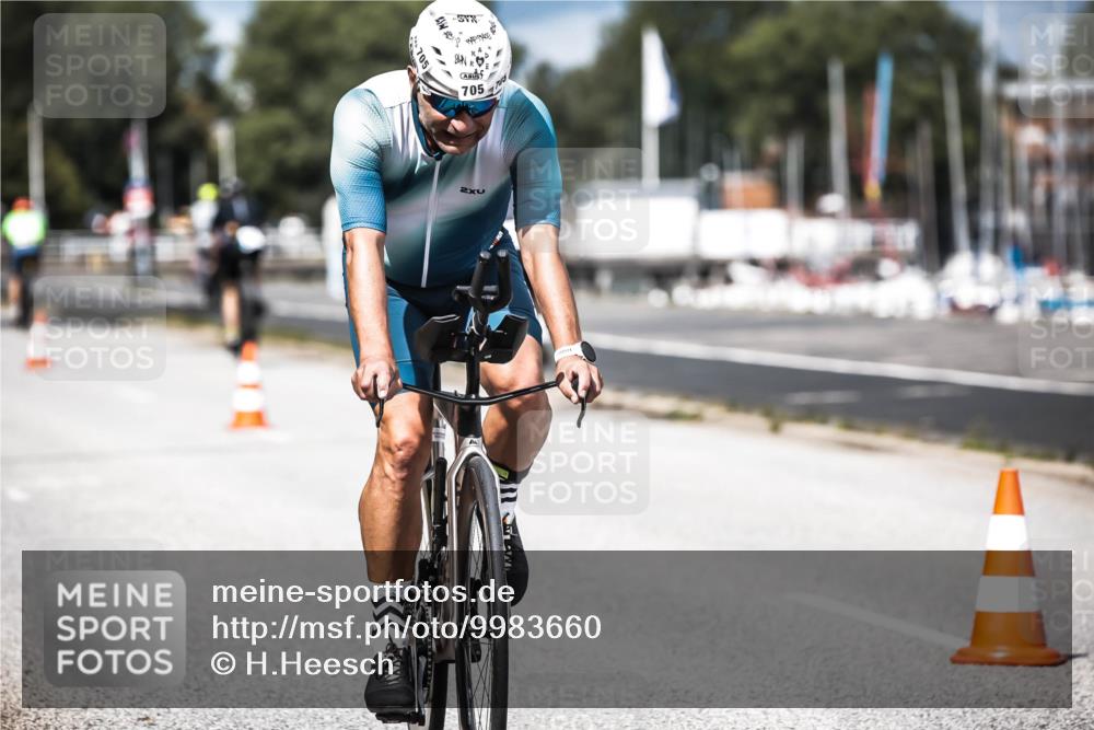 16.08.2026 - KN Förde Triathlon 2026 H.Heesch http://msf.ph/oto/9983660 16.08.2026 12:55:13 Radfahren 705, 706, 711, 733 meine-sportfotos.de