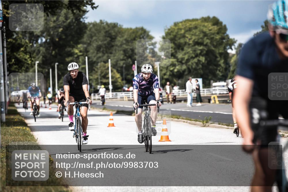 16.08.2026 - KN Förde Triathlon 2026 H.Heesch http://msf.ph/oto/9983703 16.08.2026 12:55:24 Radfahren 502, 546, 572, 587, 719, 720 meine-sportfotos.de