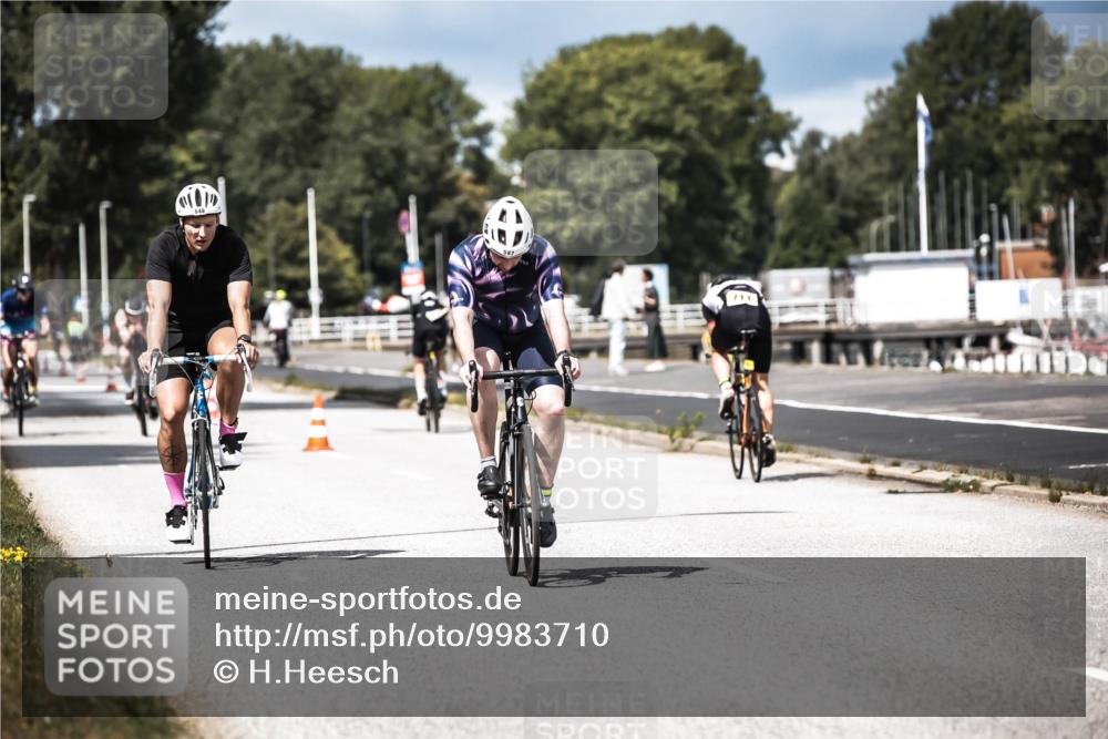 16.08.2026 - KN Förde Triathlon 2026 H.Heesch http://msf.ph/oto/9983710 16.08.2026 12:55:24 Radfahren 502, 546, 572, 587, 719, 720 meine-sportfotos.de