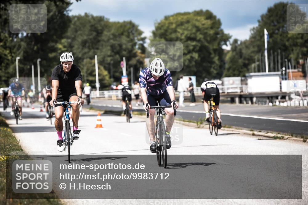 16.08.2026 - KN Förde Triathlon 2026 H.Heesch http://msf.ph/oto/9983712 16.08.2026 12:55:24 Radfahren 502, 546, 572, 587, 719, 720 meine-sportfotos.de