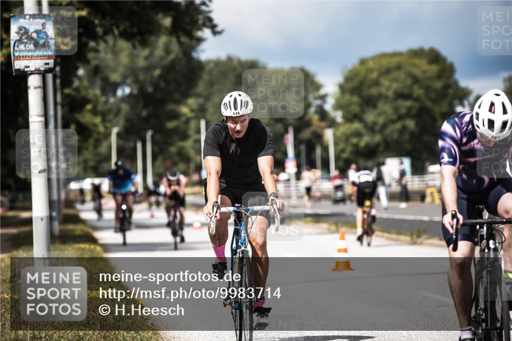 16.08.2026 - KN Förde Triathlon 2026 H.Heesch http://msf.ph/oto/9983714 16.08.2026 12:55:25 Radfahren 546, 572, 587, 719, 720 meine-sportfotos.de