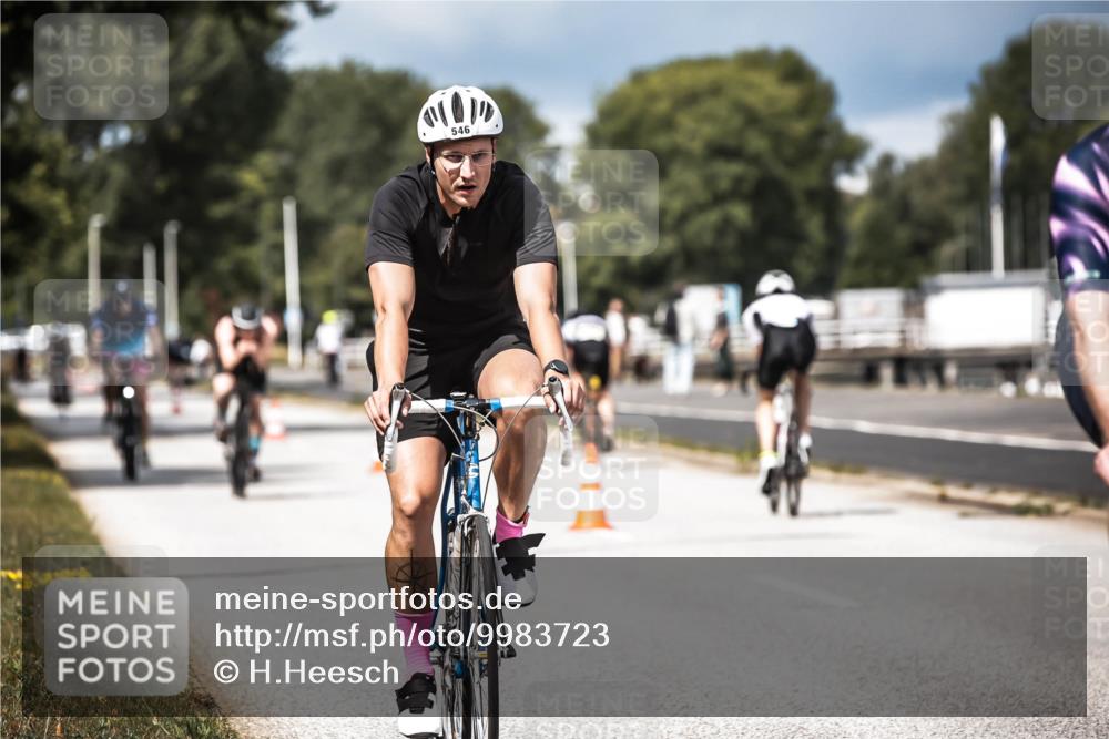 16.08.2026 - KN Förde Triathlon 2026 H.Heesch http://msf.ph/oto/9983723 16.08.2026 12:55:25 Radfahren 546, 572, 587, 719, 720 meine-sportfotos.de