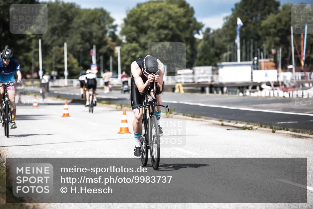 16.08.2026 - KN Förde Triathlon 2026 H.Heesch http://msf.ph/oto/9983737 16.08.2026 12:55:28 Radfahren 546, 580, 587, 719, 720 meine-sportfotos.de