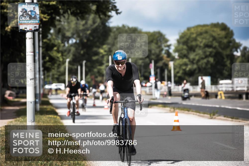 16.08.2026 - KN Förde Triathlon 2026 H.Heesch http://msf.ph/oto/9983786 16.08.2026 12:55:47 Radfahren 513, 517, 561, 562 meine-sportfotos.de