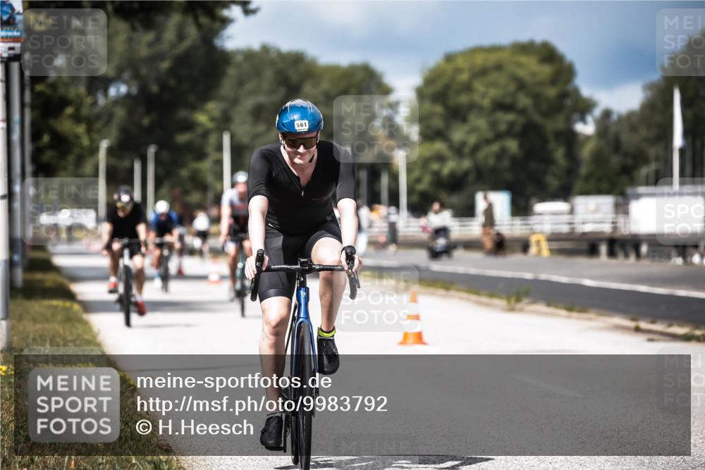 16.08.2026 - KN Förde Triathlon 2026 H.Heesch http://msf.ph/oto/9983792 16.08.2026 12:55:47 Radfahren 513, 517, 561, 562 meine-sportfotos.de