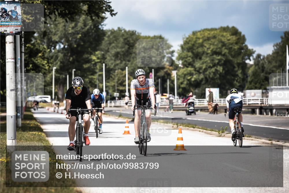16.08.2026 - KN Förde Triathlon 2026 H.Heesch http://msf.ph/oto/9983799 16.08.2026 12:55:49 Radfahren 517, 561, 562, 569 meine-sportfotos.de