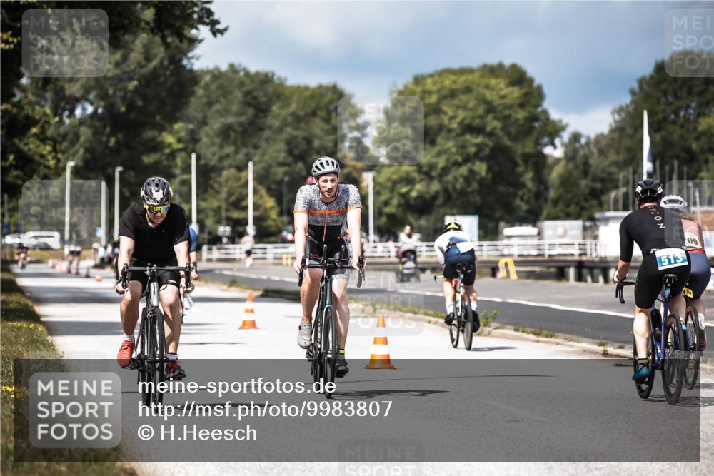 16.08.2026 - KN Förde Triathlon 2026 H.Heesch http://msf.ph/oto/9983807 16.08.2026 12:55:50 Radfahren 517, 561, 562, 569, 740 meine-sportfotos.de