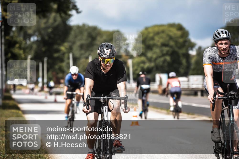 16.08.2026 - KN Förde Triathlon 2026 H.Heesch http://msf.ph/oto/9983821 16.08.2026 12:55:51 Radfahren 517, 561, 562, 569, 740 meine-sportfotos.de