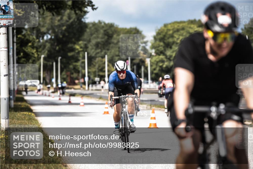 16.08.2026 - KN Förde Triathlon 2026 H.Heesch http://msf.ph/oto/9983825 16.08.2026 12:55:52 Radfahren 517, 542, 562, 569, 724, 727, 740 meine-sportfotos.de