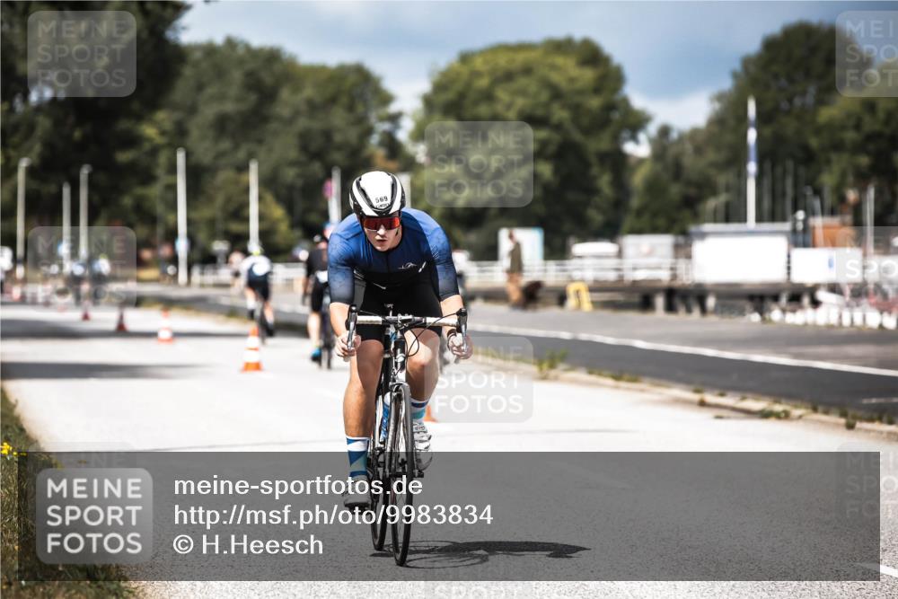 16.08.2026 - KN Förde Triathlon 2026 H.Heesch http://msf.ph/oto/9983834 16.08.2026 12:55:52 Radfahren 517, 542, 562, 569, 724, 727, 740 meine-sportfotos.de