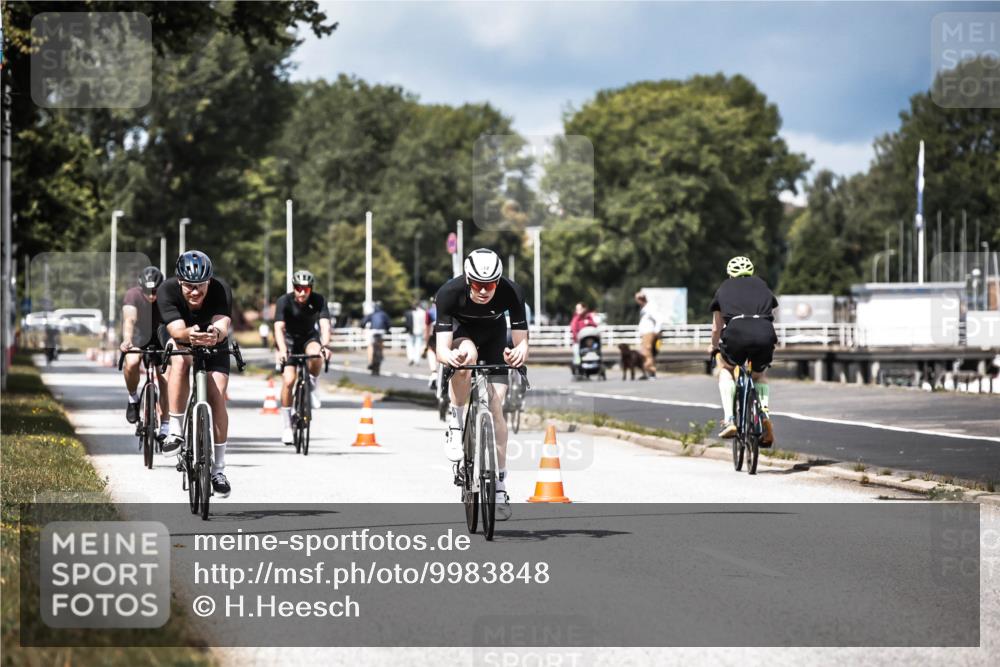 16.08.2026 - KN Förde Triathlon 2026 H.Heesch http://msf.ph/oto/9983848 16.08.2026 12:56:09 Radfahren 512, 567, 573, 585, 714 meine-sportfotos.de