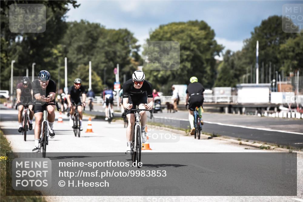 16.08.2026 - KN Förde Triathlon 2026 H.Heesch http://msf.ph/oto/9983853 16.08.2026 12:56:09 Radfahren 512, 567, 573, 585, 714 meine-sportfotos.de