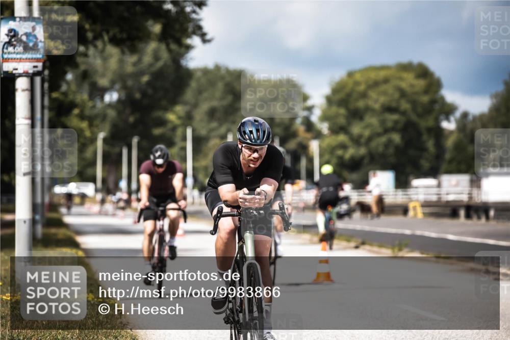 16.08.2026 - KN Förde Triathlon 2026 H.Heesch http://msf.ph/oto/9983866 16.08.2026 12:56:11 Radfahren 512, 567, 573, 585 meine-sportfotos.de