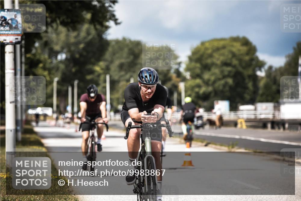 16.08.2026 - KN Förde Triathlon 2026 H.Heesch http://msf.ph/oto/9983867 16.08.2026 12:56:11 Radfahren 512, 567, 573, 585 meine-sportfotos.de