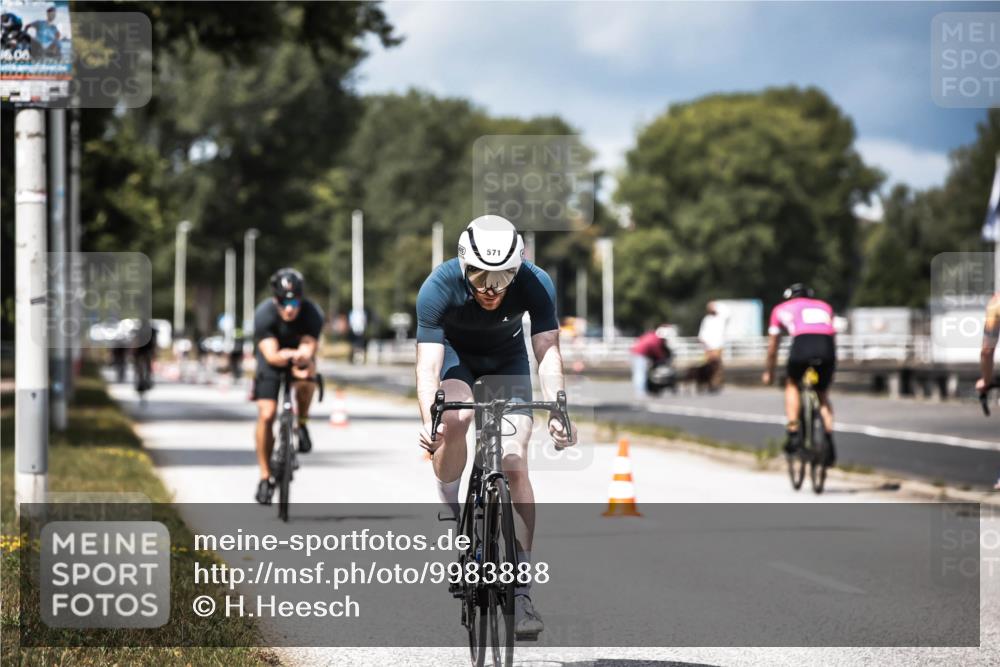 16.08.2026 - KN Förde Triathlon 2026 H.Heesch http://msf.ph/oto/9983888 16.08.2026 12:56:27 Radfahren 508, 528, 540, 571, 584, 611, 715 meine-sportfotos.de