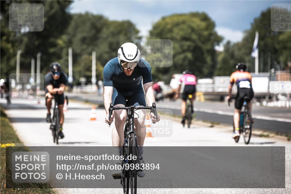 16.08.2026 - KN Förde Triathlon 2026 H.Heesch http://msf.ph/oto/9983894 16.08.2026 12:56:28 Radfahren 508, 528, 540, 571, 584, 611, 715 meine-sportfotos.de
