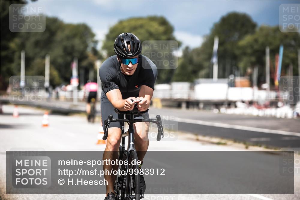16.08.2026 - KN Förde Triathlon 2026 H.Heesch http://msf.ph/oto/9983912 16.08.2026 12:56:29 Radfahren 508, 528, 540, 571, 584, 611, 715 meine-sportfotos.de
