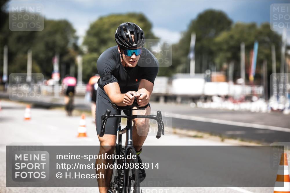 16.08.2026 - KN Förde Triathlon 2026 H.Heesch http://msf.ph/oto/9983914 16.08.2026 12:56:29 Radfahren 508, 528, 540, 571, 584, 611, 715 meine-sportfotos.de