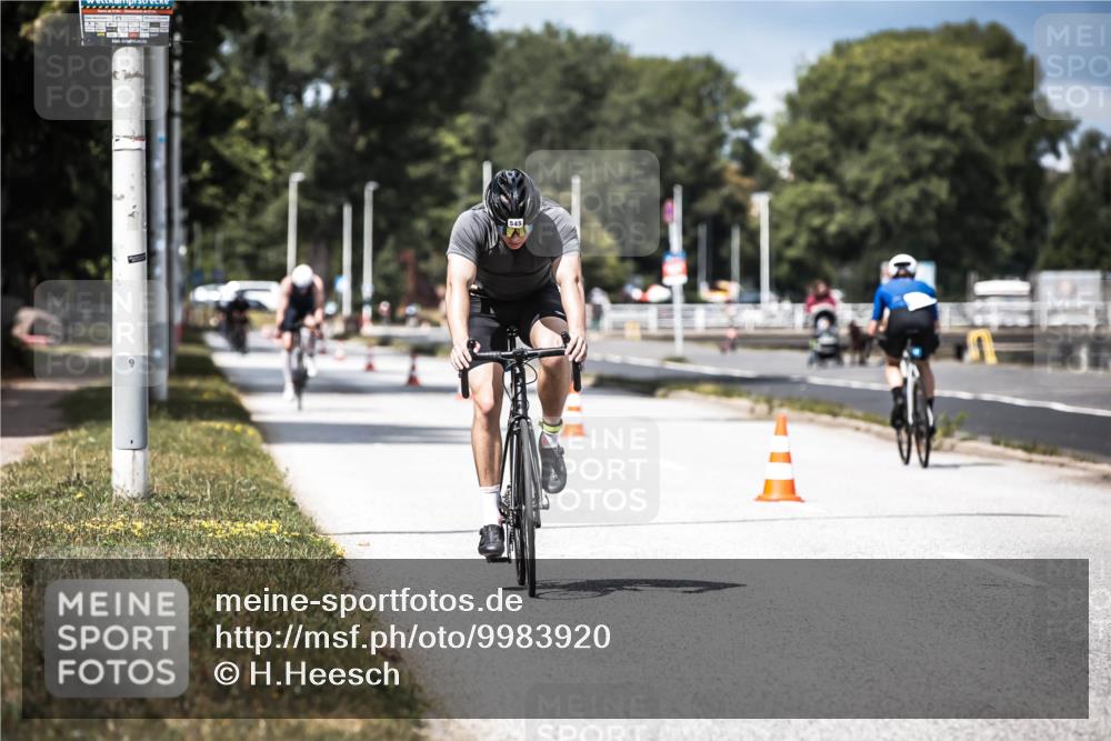 16.08.2026 - KN Förde Triathlon 2026 H.Heesch http://msf.ph/oto/9983920 16.08.2026 12:56:36 Radfahren 545, 725 meine-sportfotos.de