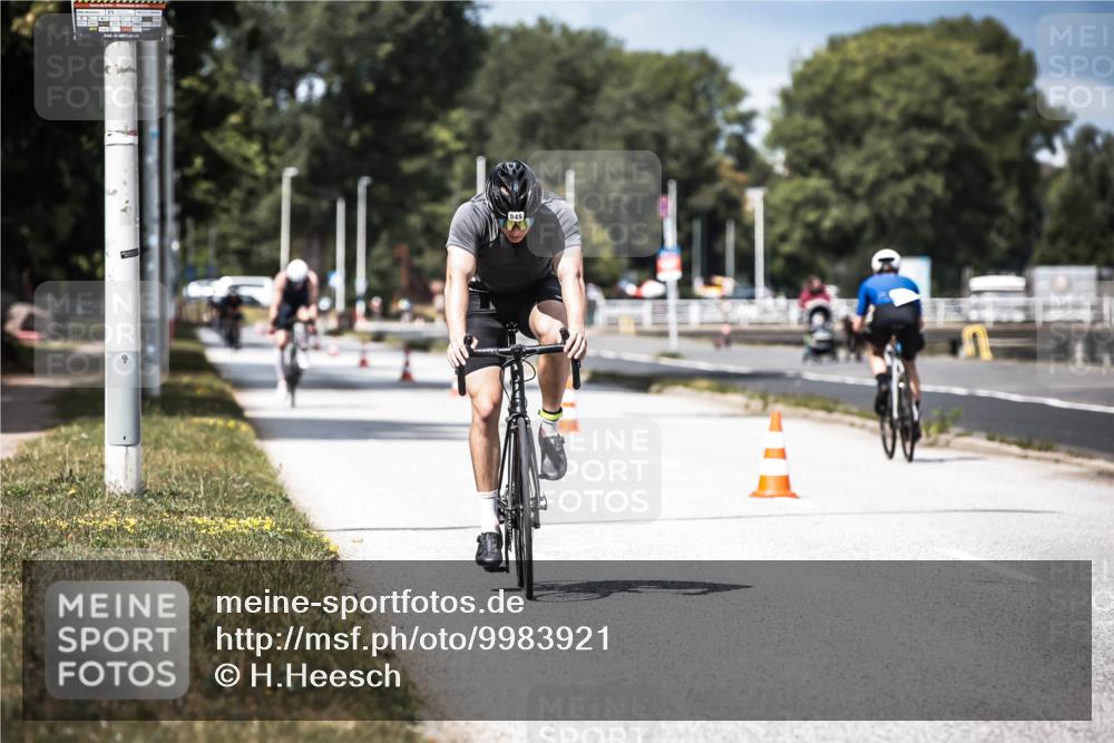 16.08.2026 - KN Förde Triathlon 2026 H.Heesch http://msf.ph/oto/9983921 16.08.2026 12:56:36 Radfahren 545, 725 meine-sportfotos.de