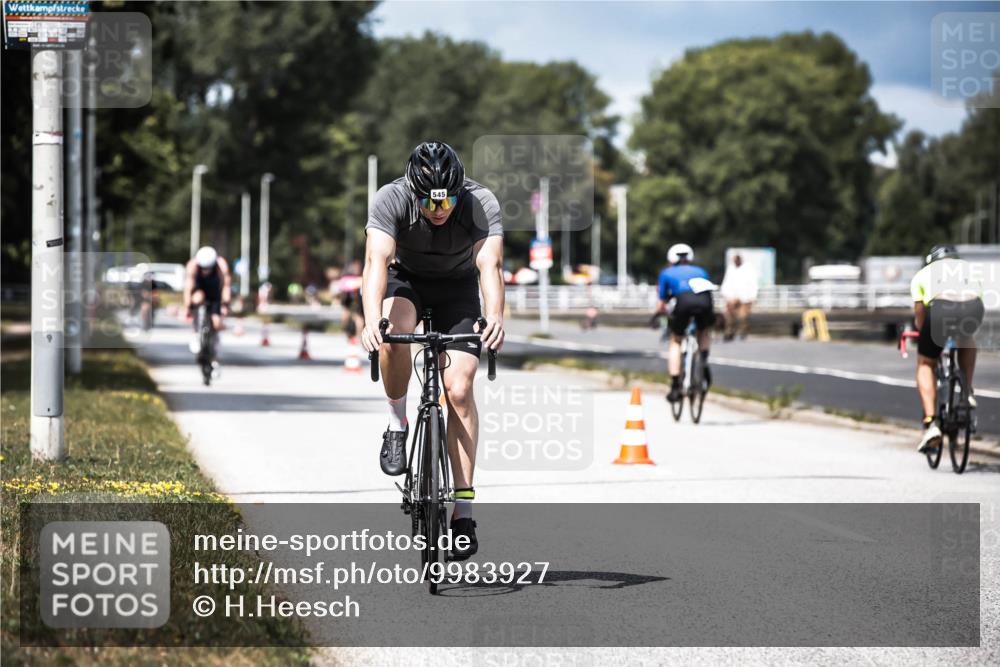 16.08.2026 - KN Förde Triathlon 2026 H.Heesch http://msf.ph/oto/9983927 16.08.2026 12:56:37 Radfahren 518, 545, 718, 723, 725 meine-sportfotos.de