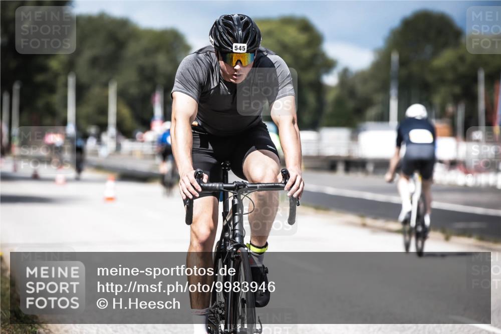 16.08.2026 - KN Förde Triathlon 2026 H.Heesch http://msf.ph/oto/9983946 16.08.2026 12:56:38 Radfahren 518, 521, 545, 718, 723, 725 meine-sportfotos.de