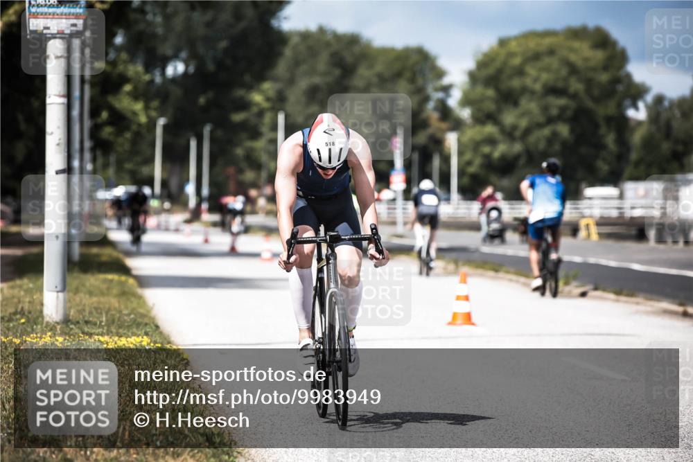 16.08.2026 - KN Förde Triathlon 2026 H.Heesch http://msf.ph/oto/9983949 16.08.2026 12:56:41 Radfahren 518, 521, 545, 718, 723 meine-sportfotos.de