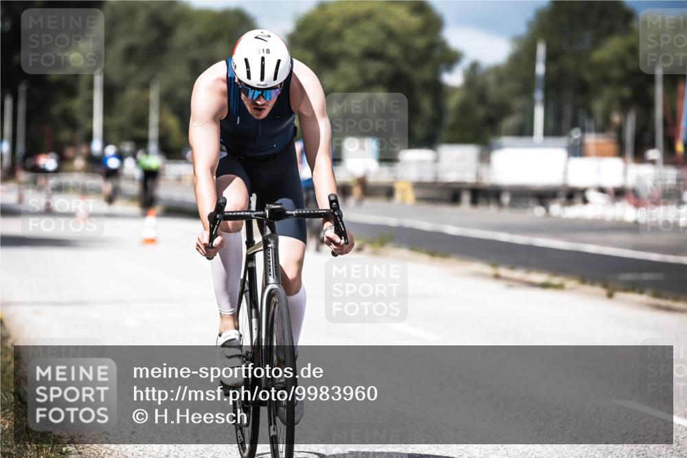 16.08.2026 - KN Förde Triathlon 2026 H.Heesch http://msf.ph/oto/9983960 16.08.2026 12:56:41 Radfahren 518, 521, 545, 718, 723 meine-sportfotos.de