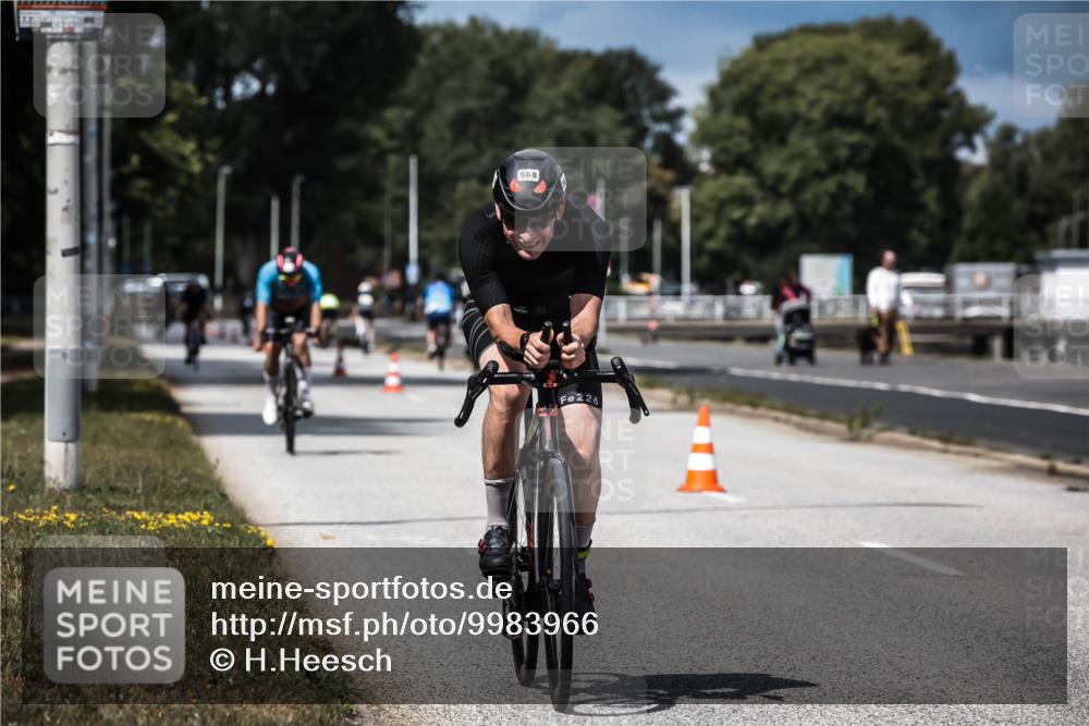 16.08.2026 - KN Förde Triathlon 2026 H.Heesch http://msf.ph/oto/9983966 16.08.2026 12:56:48 Radfahren 539, 568, 612 meine-sportfotos.de