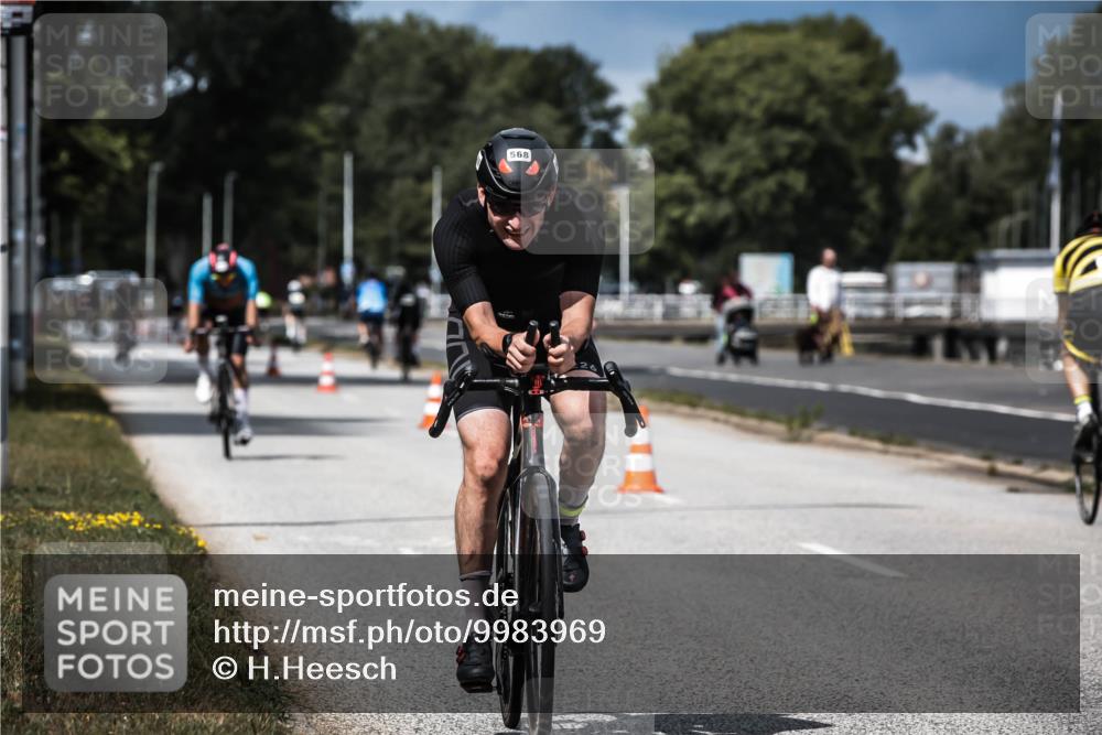 16.08.2026 - KN Förde Triathlon 2026 H.Heesch http://msf.ph/oto/9983969 16.08.2026 12:56:48 Radfahren 539, 568, 612 meine-sportfotos.de
