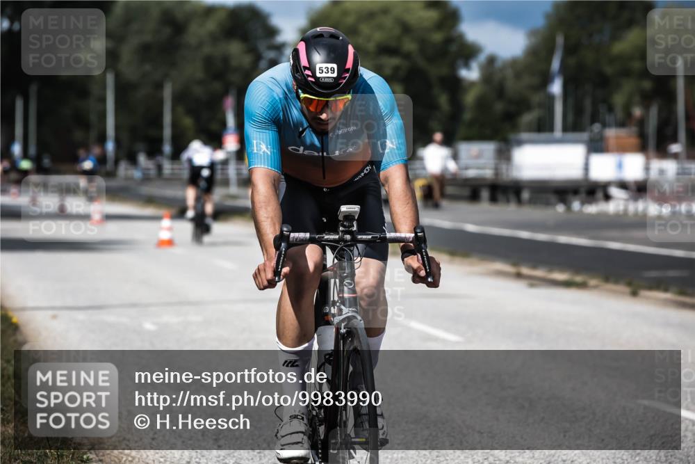 16.08.2026 - KN Förde Triathlon 2026 H.Heesch http://msf.ph/oto/9983990 16.08.2026 12:56:51 Radfahren 539, 568, 612 meine-sportfotos.de