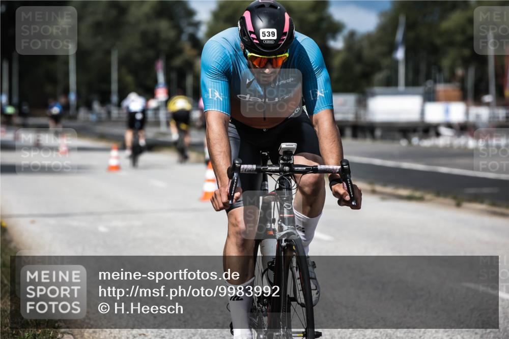 16.08.2026 - KN Förde Triathlon 2026 H.Heesch http://msf.ph/oto/9983992 16.08.2026 12:56:52 Radfahren 539, 583, 612 meine-sportfotos.de