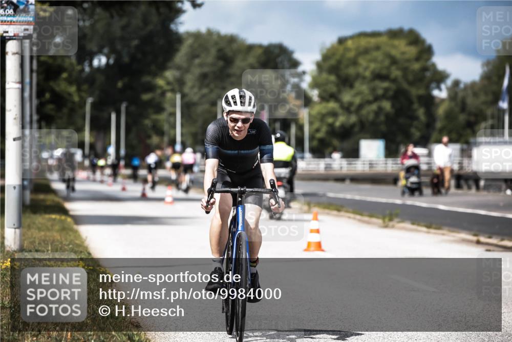 16.08.2026 - KN Förde Triathlon 2026 H.Heesch http://msf.ph/oto/9984000 16.08.2026 12:56:56 Radfahren 511, 583, 745 meine-sportfotos.de
