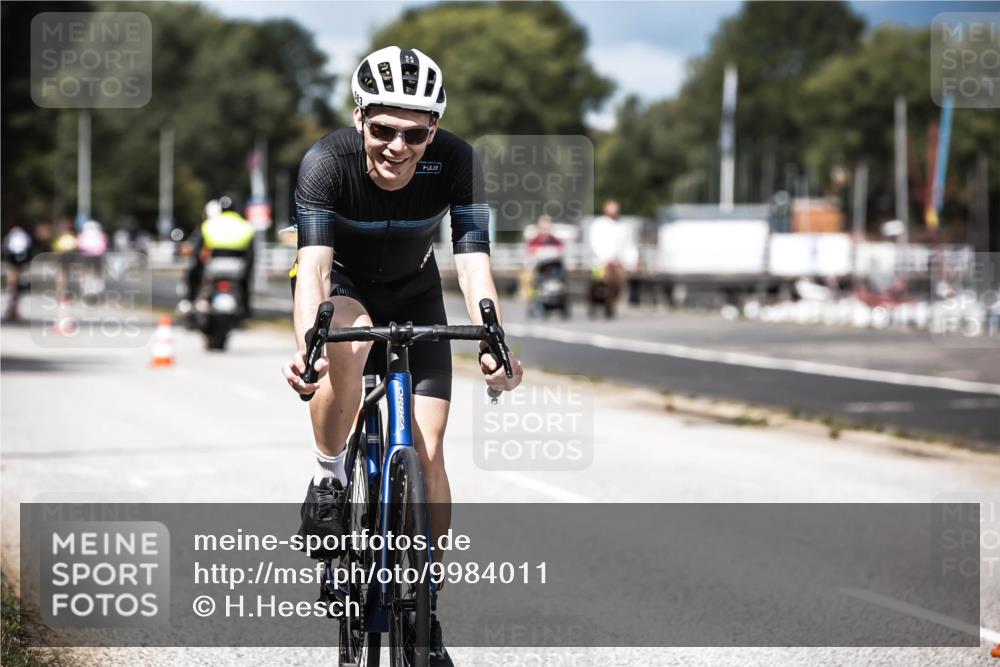 16.08.2026 - KN Förde Triathlon 2026 H.Heesch http://msf.ph/oto/9984011 16.08.2026 12:56:57 Radfahren 511, 583, 745 meine-sportfotos.de