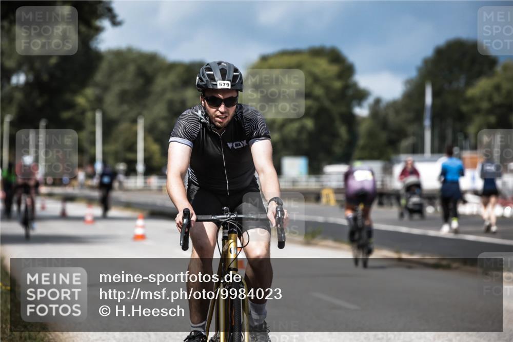 16.08.2026 - KN Förde Triathlon 2026 H.Heesch http://msf.ph/oto/9984023 16.08.2026 12:57:06 Radfahren 523, 527, 579, 581 meine-sportfotos.de