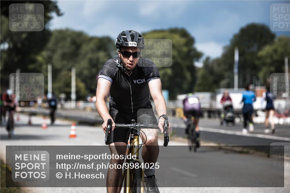16.08.2026 - KN Förde Triathlon 2026 H.Heesch http://msf.ph/oto/9984025 16.08.2026 12:57:06 Radfahren 523, 527, 579, 581 meine-sportfotos.de