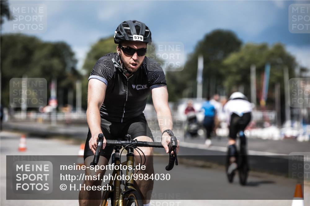 16.08.2026 - KN Förde Triathlon 2026 H.Heesch http://msf.ph/oto/9984030 16.08.2026 12:57:06 Radfahren 523, 527, 579, 581 meine-sportfotos.de