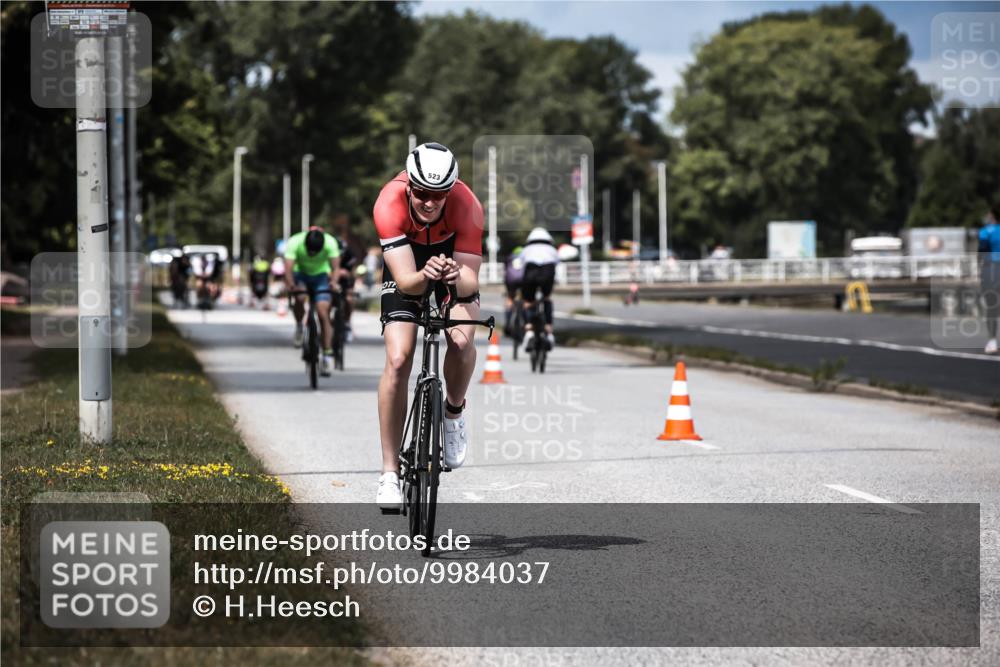 16.08.2026 - KN Förde Triathlon 2026 H.Heesch http://msf.ph/oto/9984037 16.08.2026 12:57:09 Radfahren 519, 523, 527, 530, 543, 579, 581, 706, 721 meine-sportfotos.de