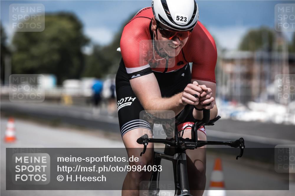 16.08.2026 - KN Förde Triathlon 2026 H.Heesch http://msf.ph/oto/9984063 16.08.2026 12:57:10 Radfahren 519, 523, 527, 530, 543, 581, 706, 721 meine-sportfotos.de