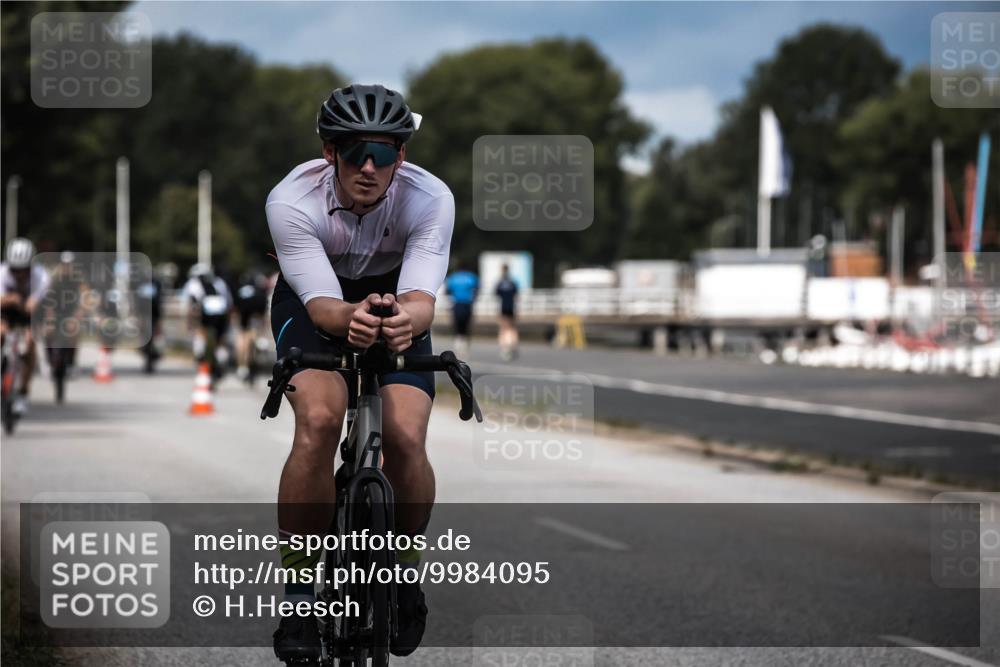 16.08.2026 - KN Förde Triathlon 2026 H.Heesch http://msf.ph/oto/9984095 16.08.2026 12:57:22 Radfahren 196, 501, 507, 514, 520, 565, 566 meine-sportfotos.de