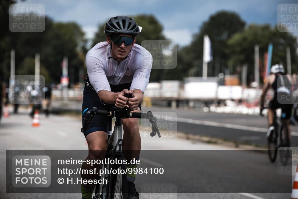 16.08.2026 - KN Förde Triathlon 2026 H.Heesch http://msf.ph/oto/9984100 16.08.2026 12:57:22 Radfahren 196, 501, 507, 514, 520, 565, 566 meine-sportfotos.de