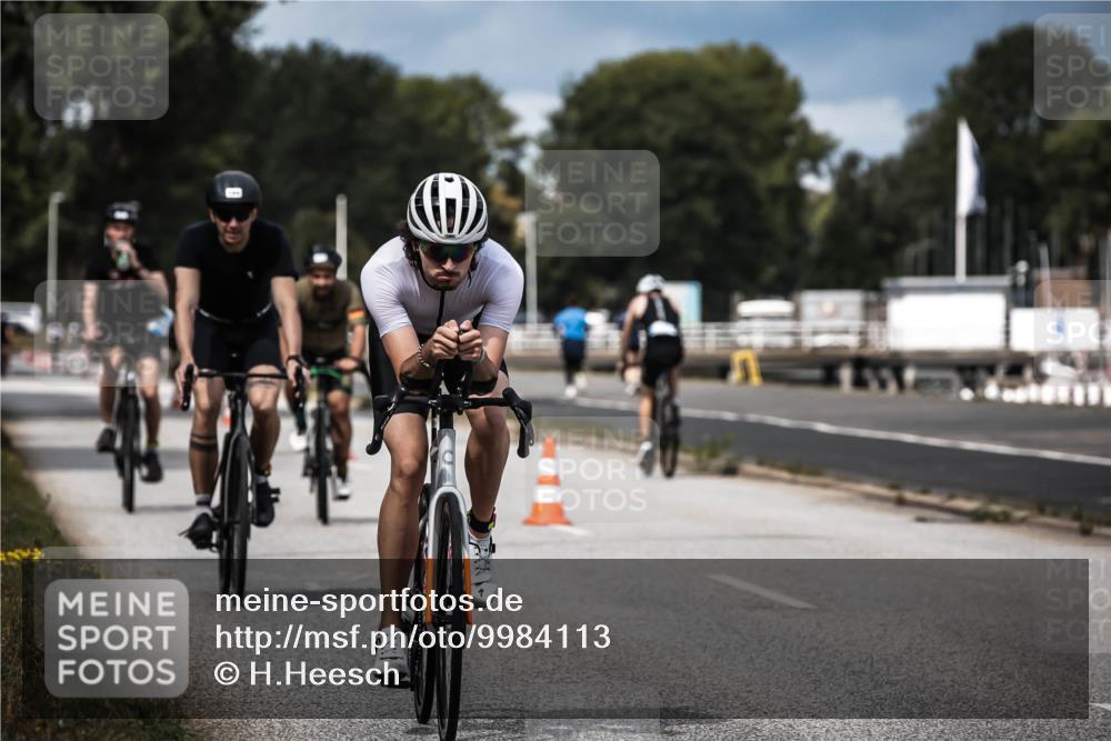 16.08.2026 - KN Förde Triathlon 2026 H.Heesch http://msf.ph/oto/9984113 16.08.2026 12:57:25 Radfahren 196, 501, 507, 514, 520, 565, 566, 591 meine-sportfotos.de