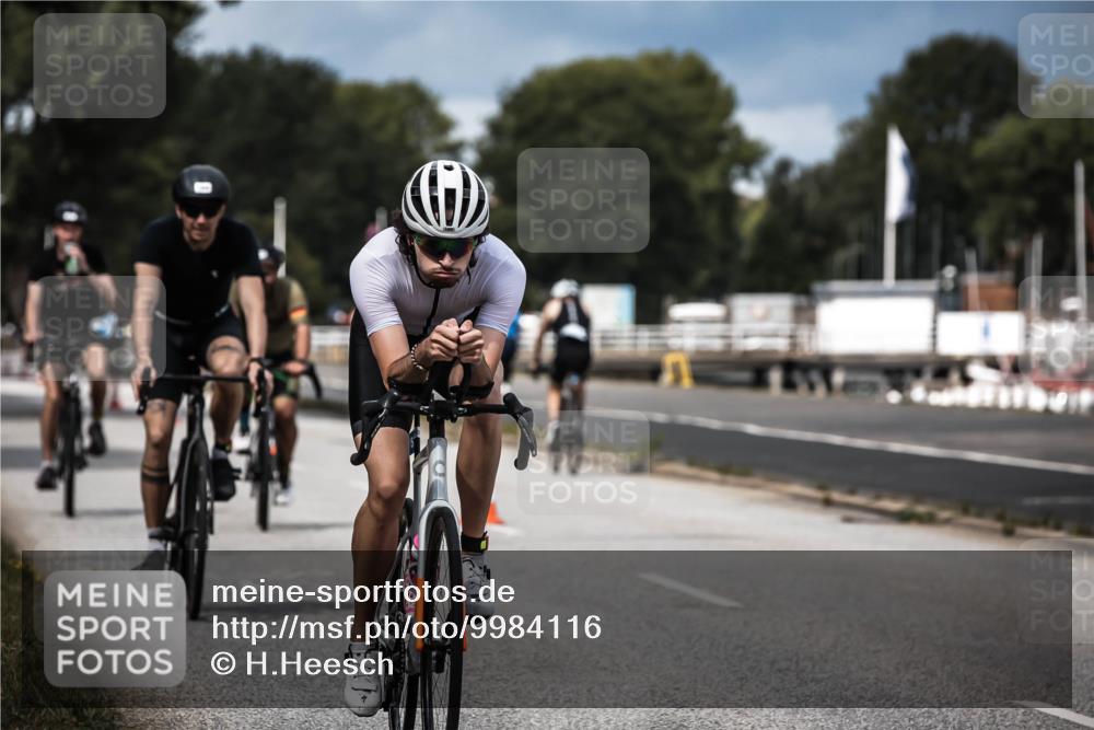 16.08.2026 - KN Förde Triathlon 2026 H.Heesch http://msf.ph/oto/9984116 16.08.2026 12:57:25 Radfahren 196, 501, 507, 514, 520, 565, 566, 591 meine-sportfotos.de
