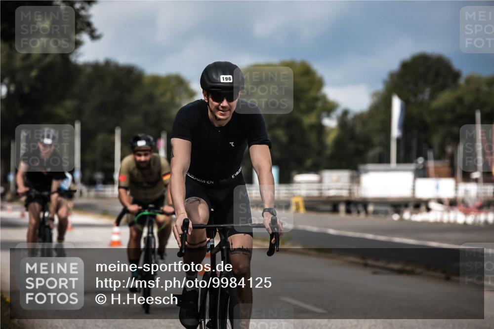 16.08.2026 - KN Förde Triathlon 2026 H.Heesch http://msf.ph/oto/9984125 16.08.2026 12:57:26 Radfahren 196, 514, 520, 565, 591, 605 meine-sportfotos.de