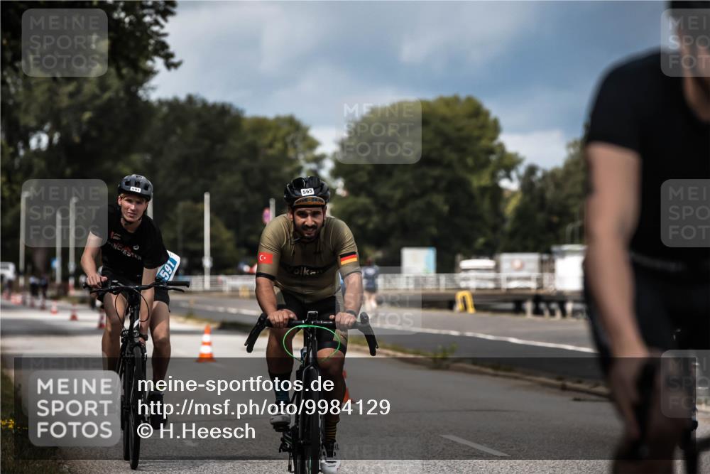 16.08.2026 - KN Förde Triathlon 2026 H.Heesch http://msf.ph/oto/9984129 16.08.2026 12:57:26 Radfahren 196, 514, 520, 565, 591, 605 meine-sportfotos.de