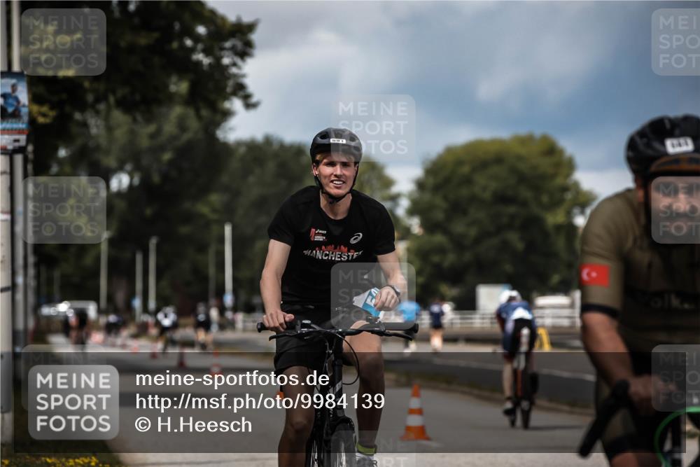 16.08.2026 - KN Förde Triathlon 2026 H.Heesch http://msf.ph/oto/9984139 16.08.2026 12:57:27 Radfahren 196, 514, 520, 565, 578, 591, 605 meine-sportfotos.de