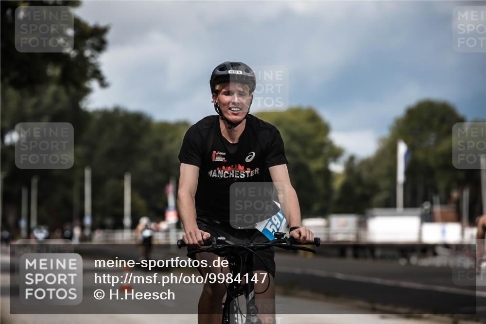 16.08.2026 - KN Förde Triathlon 2026 H.Heesch http://msf.ph/oto/9984147 16.08.2026 12:57:28 Radfahren 196, 514, 520, 565, 578, 591, 601, 605 meine-sportfotos.de