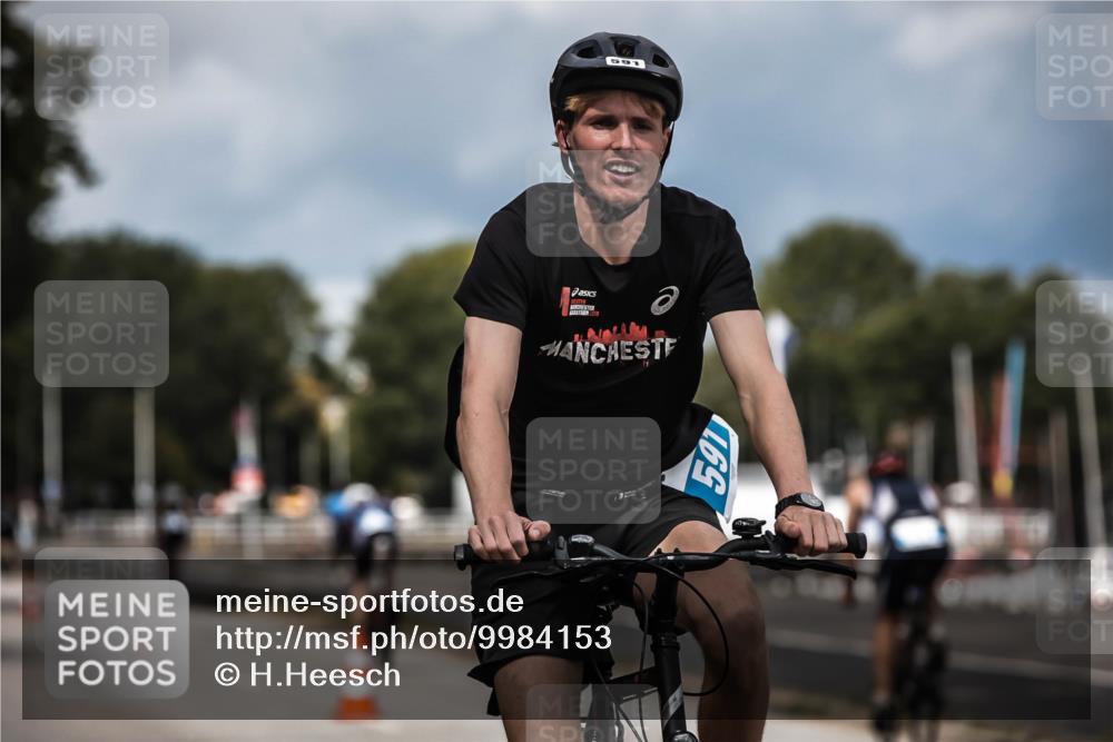 16.08.2026 - KN Förde Triathlon 2026 H.Heesch http://msf.ph/oto/9984153 16.08.2026 12:57:28 Radfahren 196, 514, 520, 565, 578, 591, 601, 605 meine-sportfotos.de