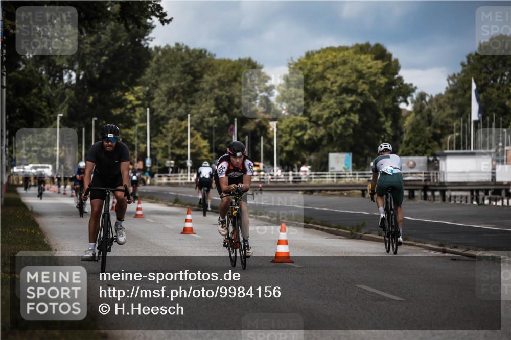 16.08.2026 - KN Förde Triathlon 2026 H.Heesch http://msf.ph/oto/9984156 16.08.2026 12:57:38 Radfahren 576, 586, 711 meine-sportfotos.de