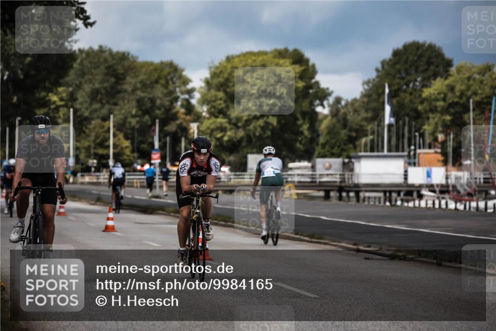 16.08.2026 - KN Förde Triathlon 2026 H.Heesch http://msf.ph/oto/9984165 16.08.2026 12:57:39 Radfahren 576, 586, 711 meine-sportfotos.de